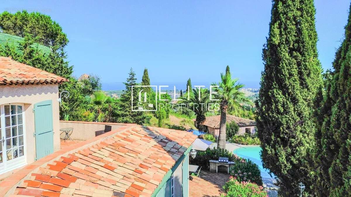 Maison de charme avec vue mer panoramique. piscine et dépendance - photo 2