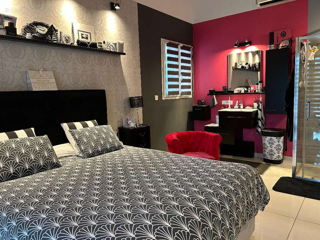 Maison à FLASSANS-SUR-ISSOLE