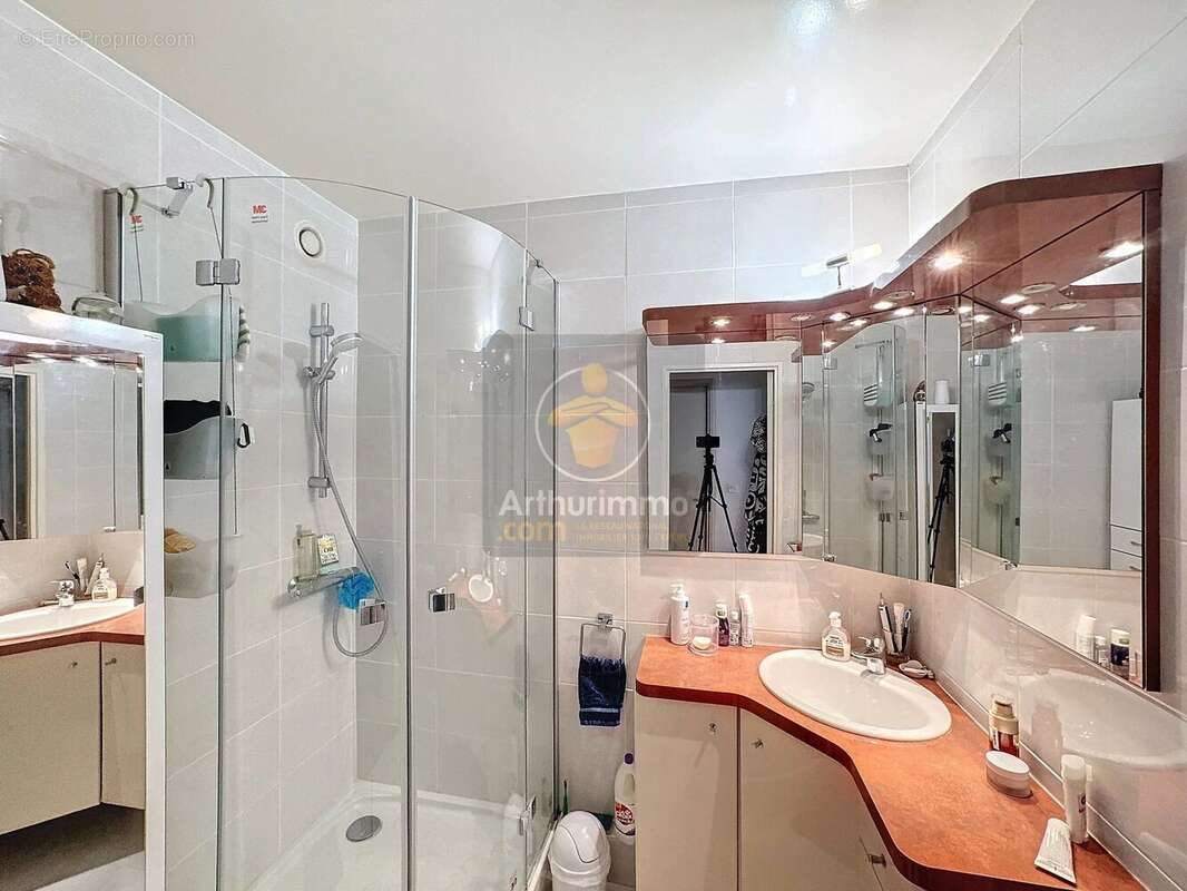 Appartement à MAISONS-ALFORT