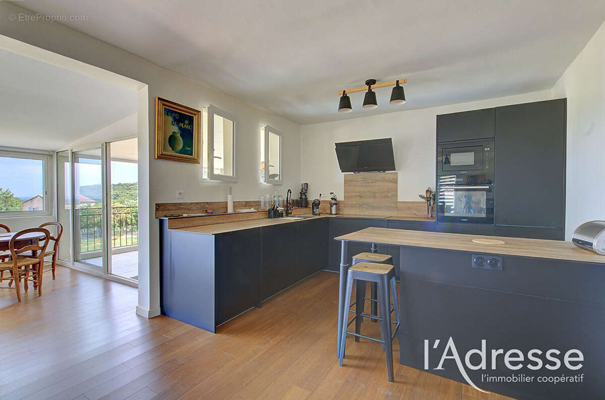 VESCOVATO  Propriété de  1683 m²  2 villas avec piscine. - photo 5