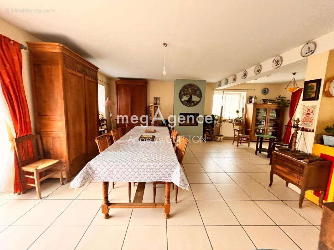 Maison à BEAUMONT-SUR-SARTHE