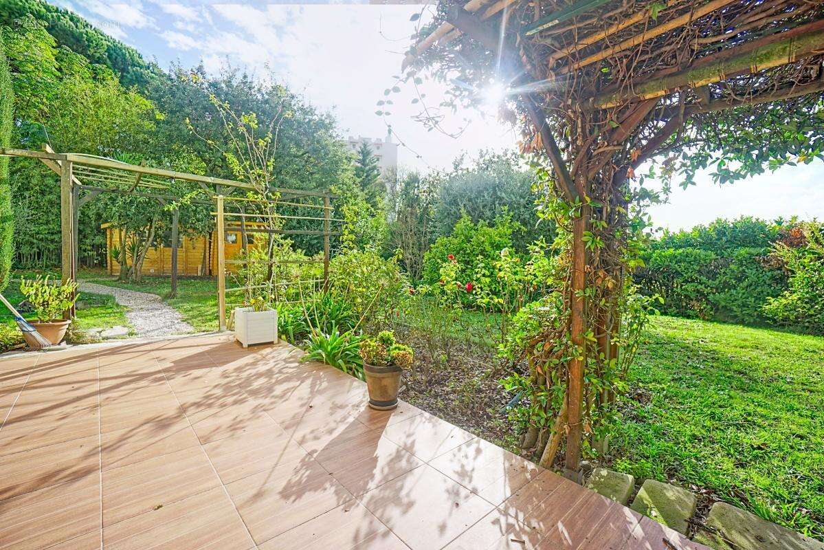 Appartement à LE CANNET