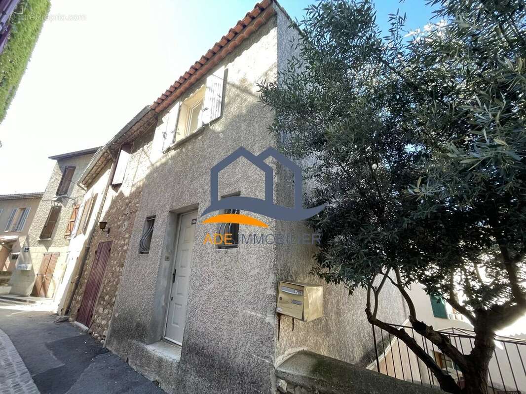 Appartement à EGUILLES