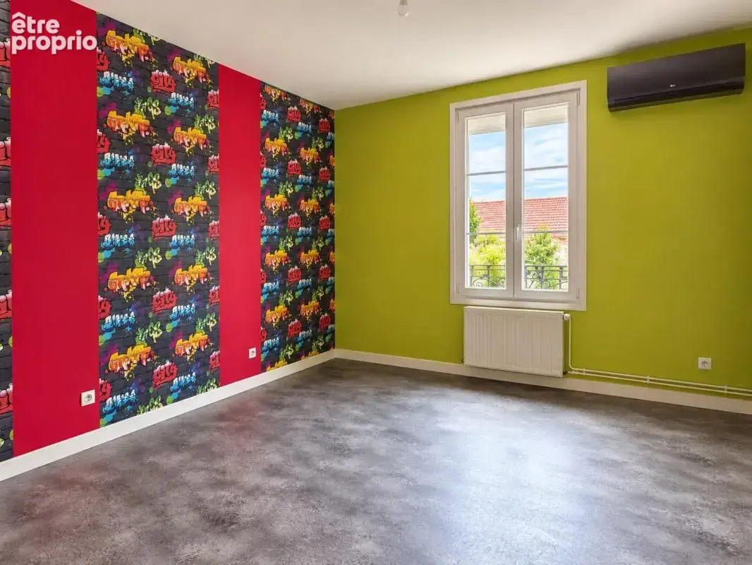 Maison de maître avec piscine et dépendance - photo 9