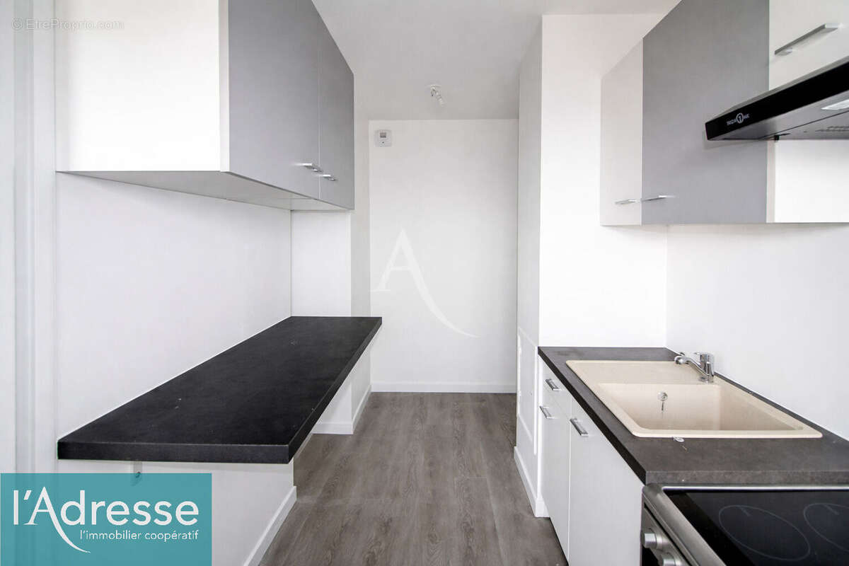 Appartement Evry Courcouronnes 1 pièce 33.62 m2 - photo 2