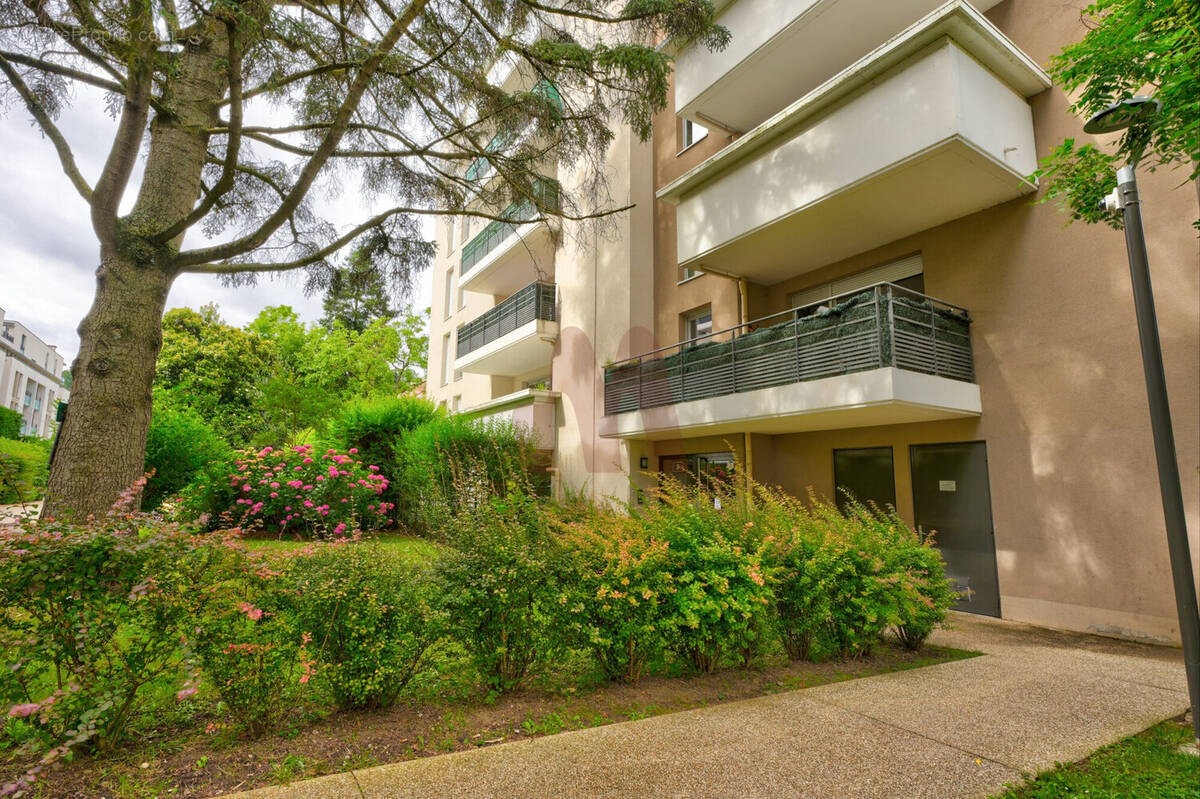 Appartement à TASSIN-LA-DEMI-LUNE