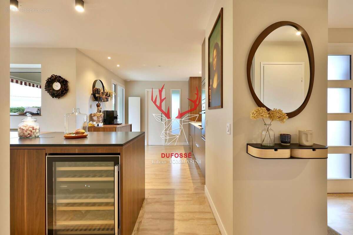 Photo 5 - Maison à LA TOUR-DE-SALVAGNY