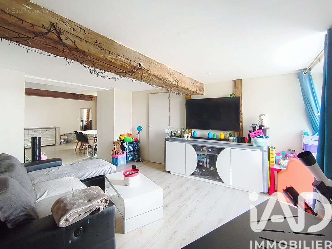 Maison 107 m² à Saulnieres  - photo 4