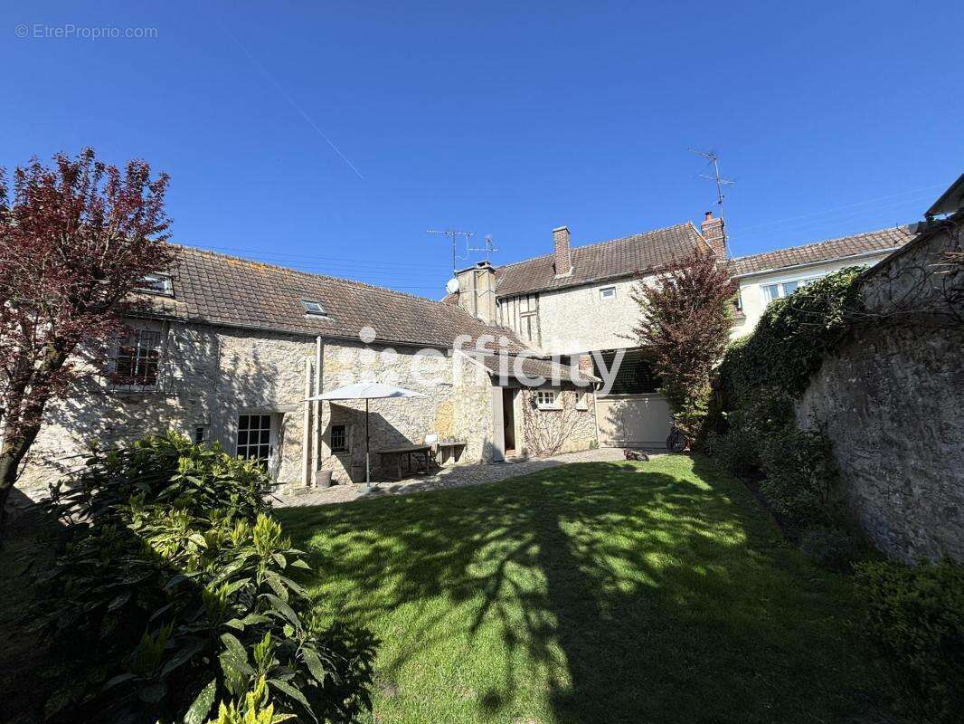 Maison à SENLIS