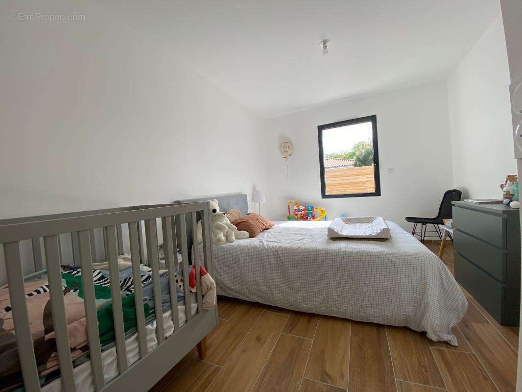 Maison à LES MATHES