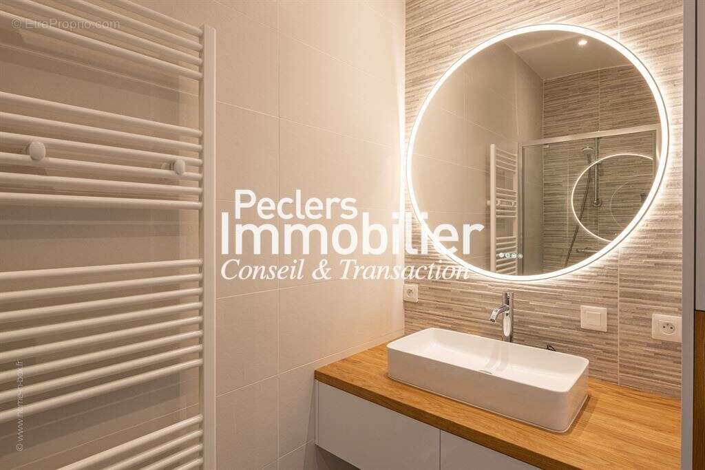 Appartement à SURESNES