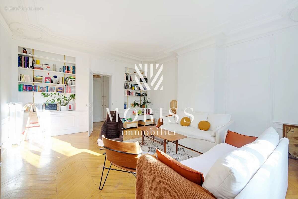 Appartement à CHARENTON-LE-PONT