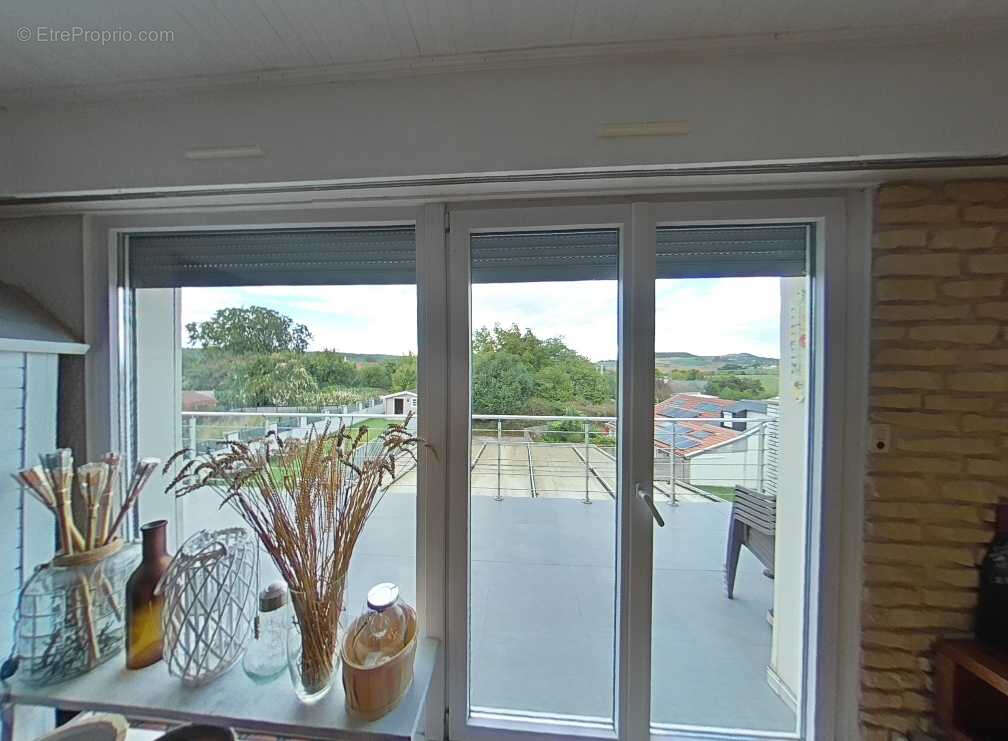 Appartement à AGINCOURT