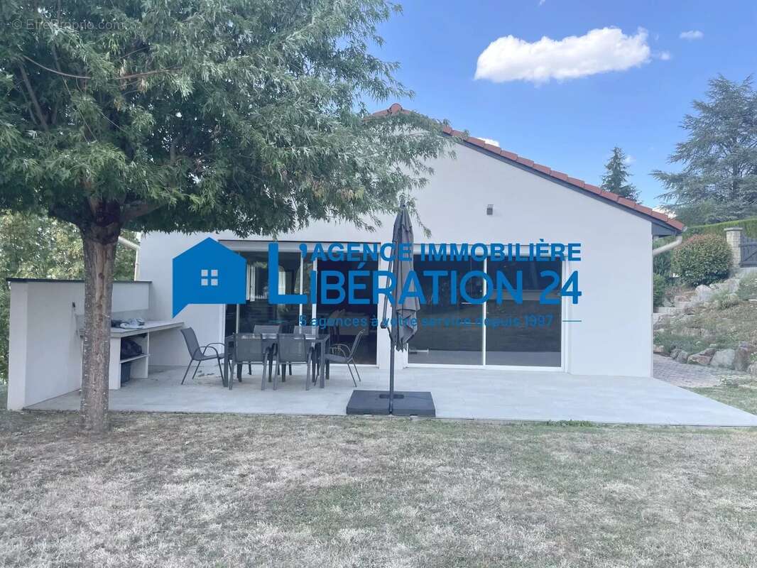 Maison plain pied 105 m² Sous Sol 115 m² Terrain 1289 m² - photo 4