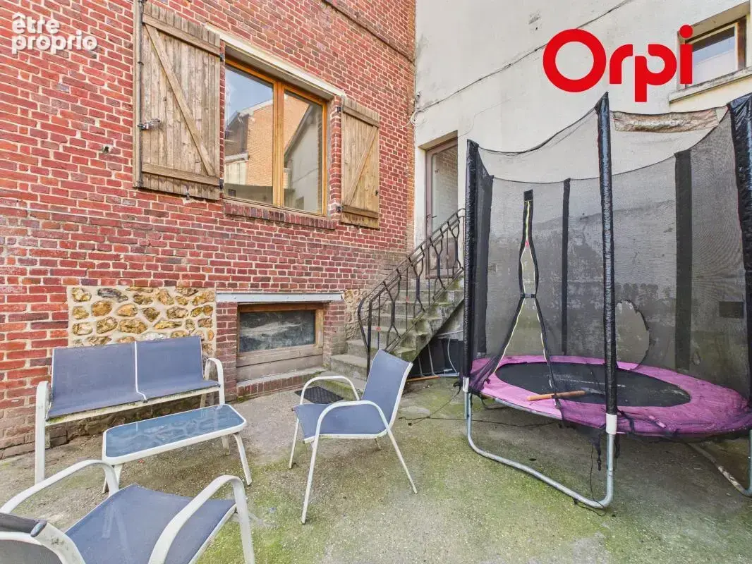 A Brionne, maison avec garage et cour - photo 18