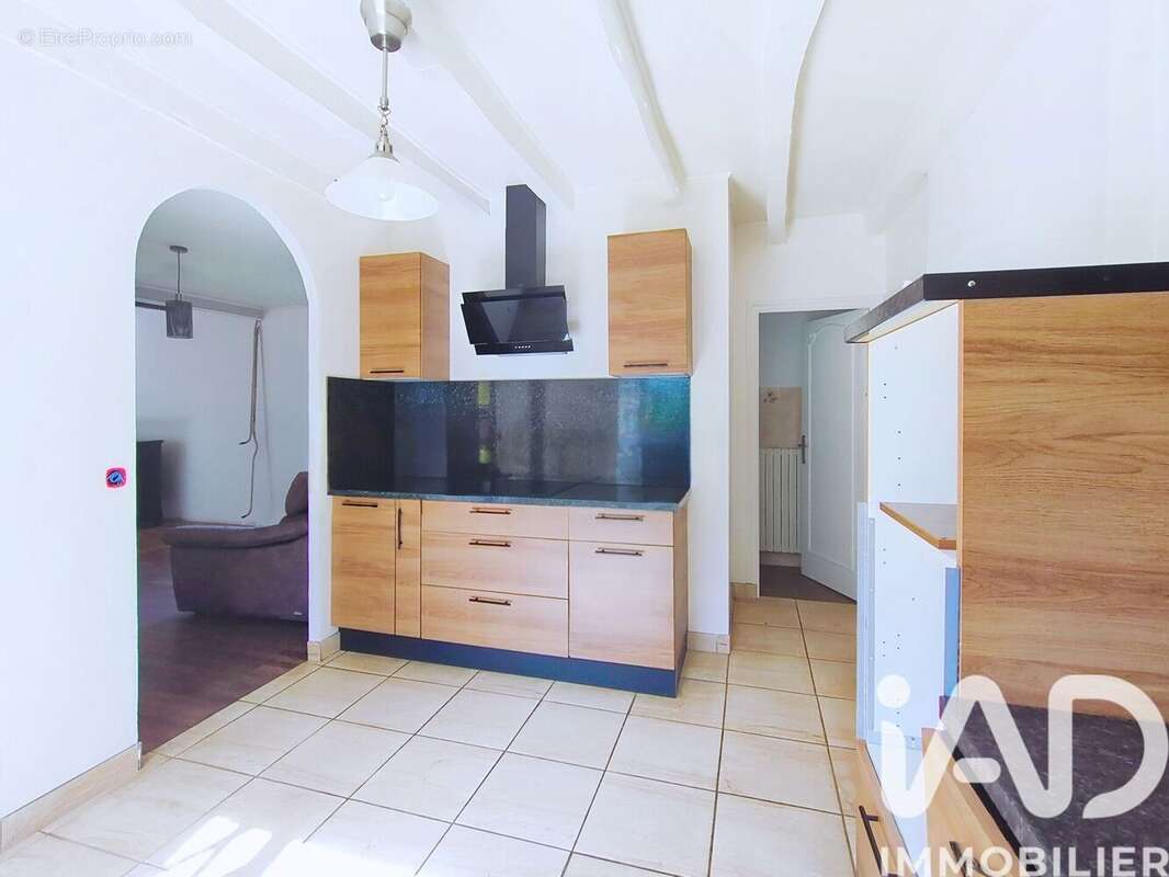 Maison 63 m² à Lantillac  - photo 4