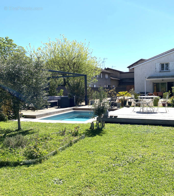 Maison à LES CHERES