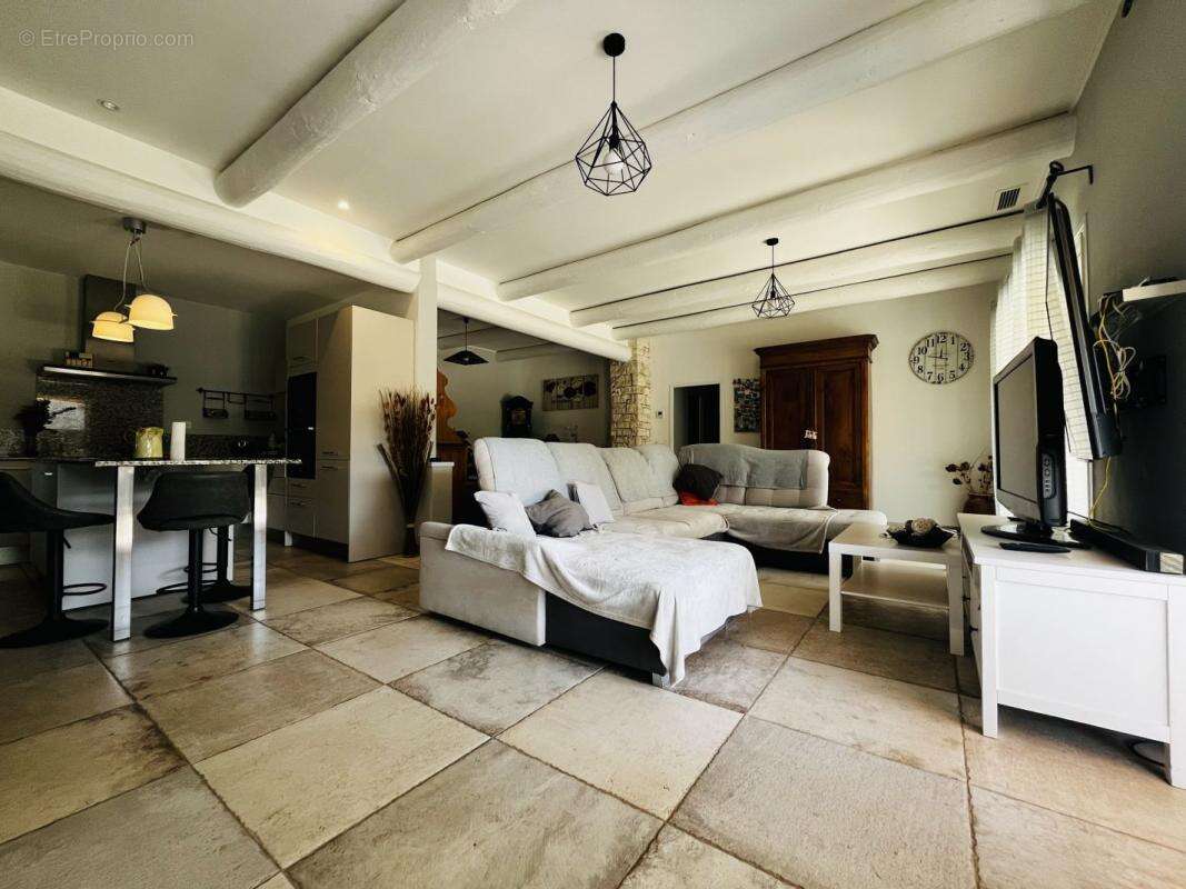 Maison à GOUDARGUES