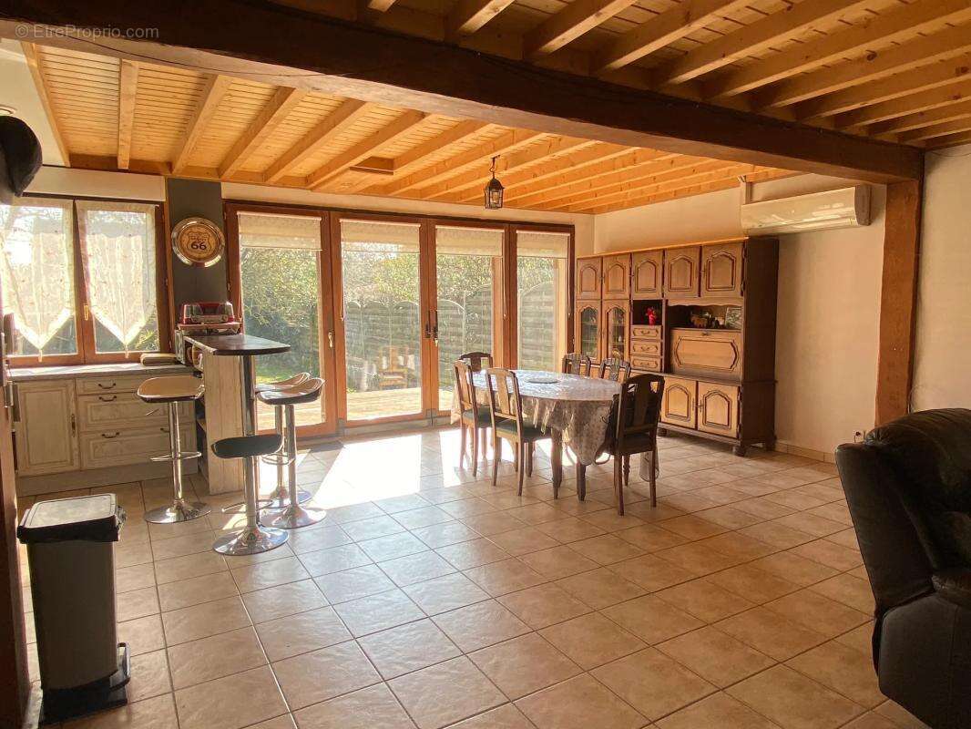 Maison à MONTATAIRE