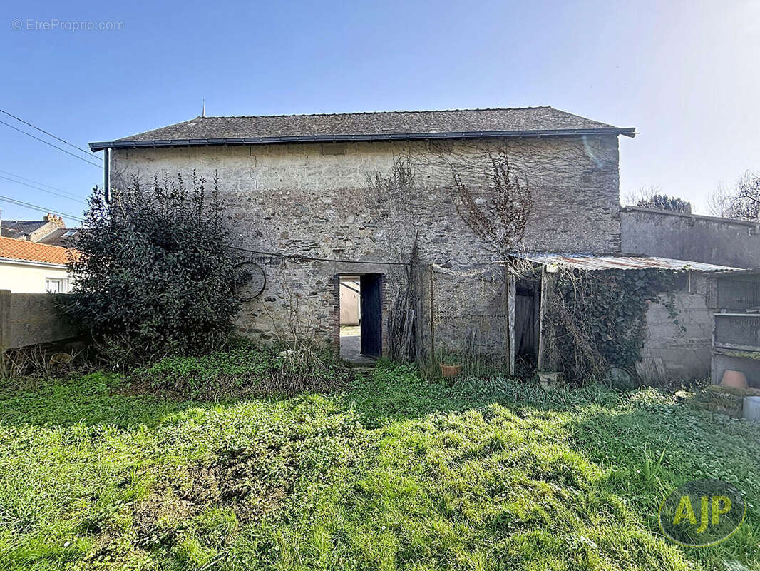 Maison à NORT-SUR-ERDRE