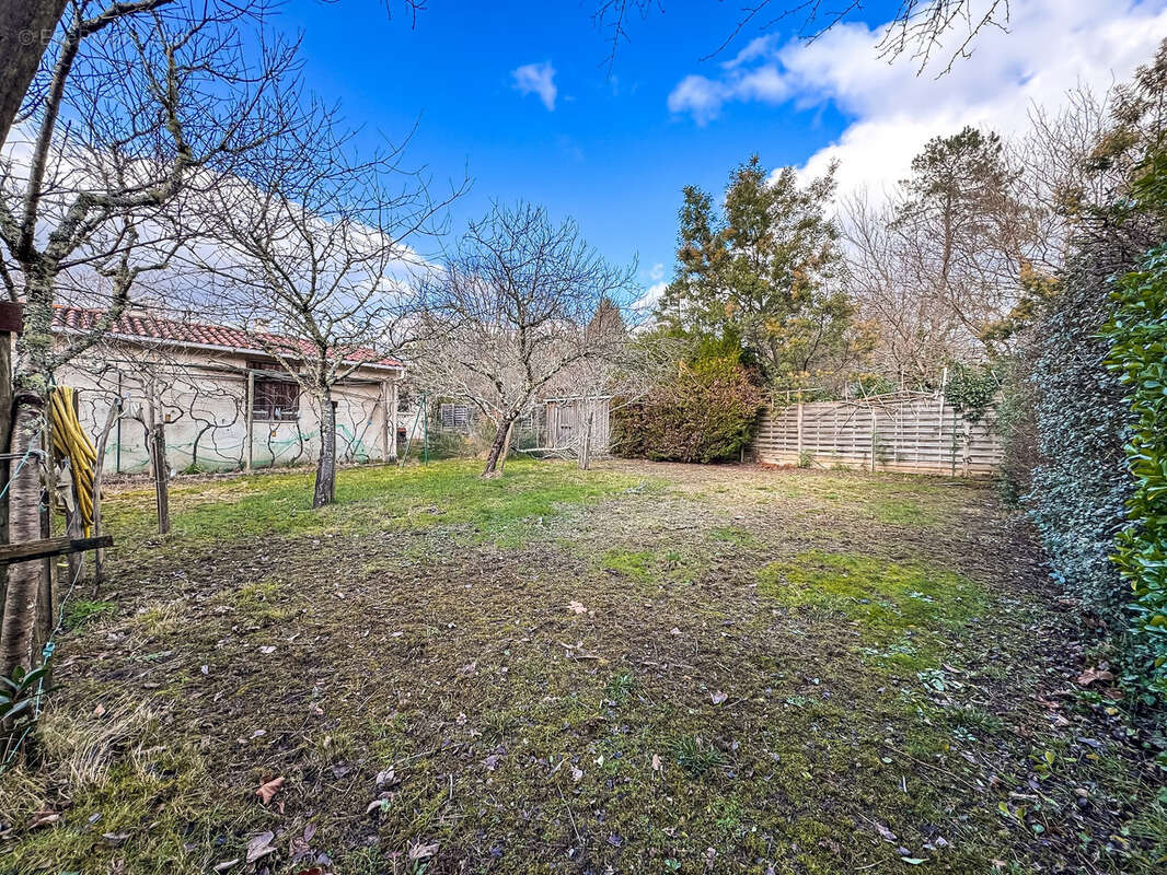 Maison à ONESSE-ET-LAHARIE