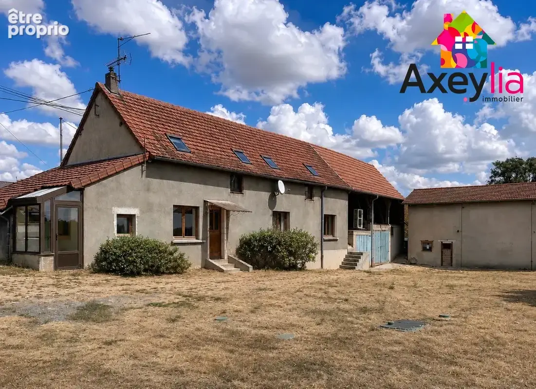 À VENDRE - CÉRON - Maison sur environ 5 hectares de terrain - photo 1