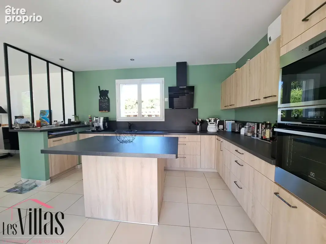 Jolie villa de plain-pied sur terrain arboré de 1600 m2 - photo 2