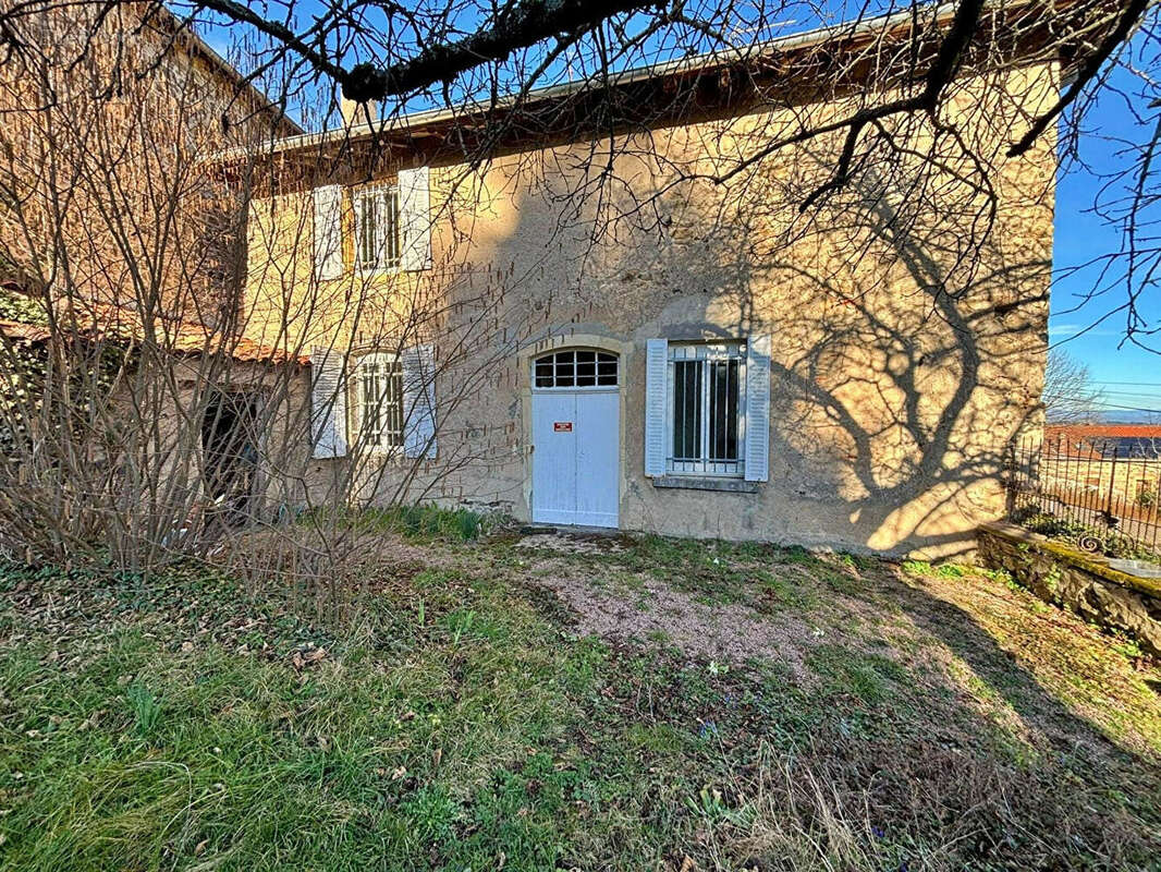 Maison à VILLEMONTAIS