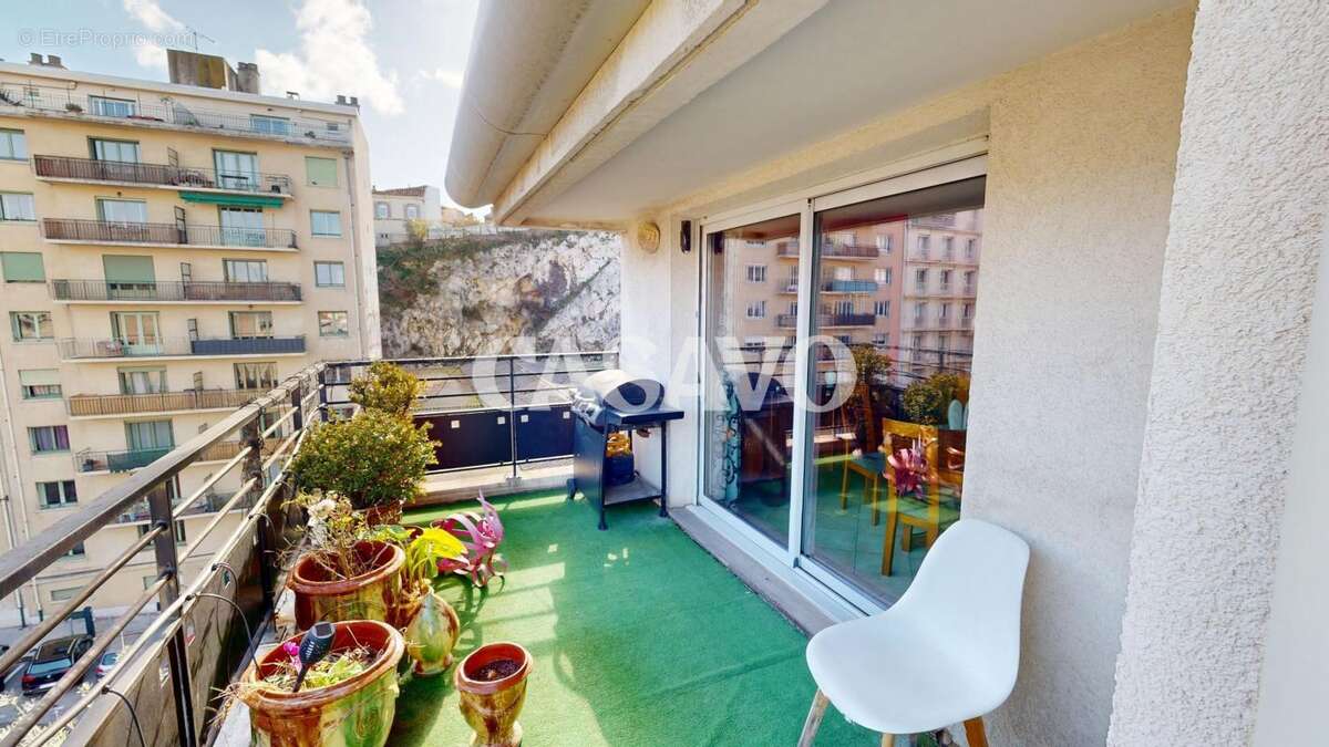 Appartement à MARSEILLE-6E