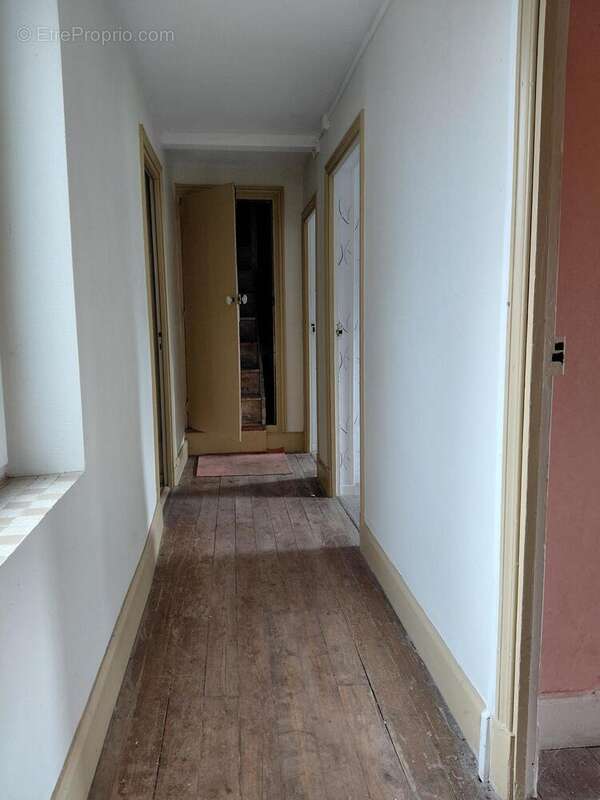 Photo 9 - Maison à LA PACAUDIERE