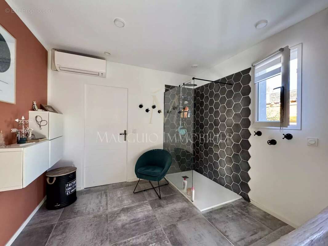 Maison à CASTELNAU-LE-LEZ