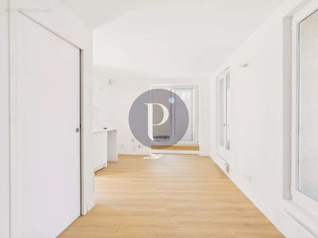 Sceaux 92 local  de 19 m² - photo 3
