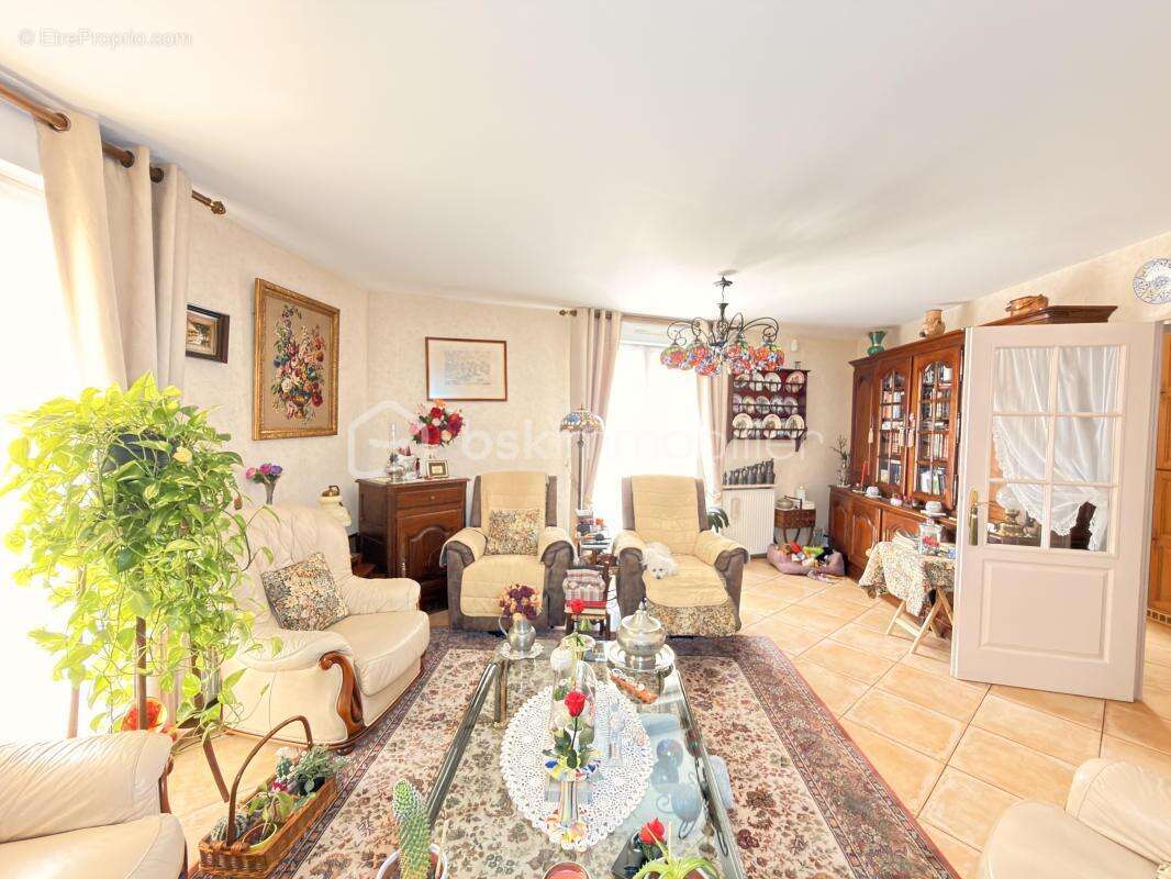 Appartement à LIVRY-GARGAN