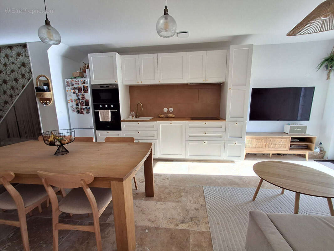 Appartement rénové avec cour - photo 5