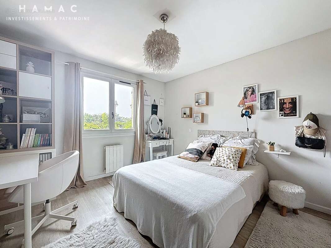 Maison à LA TOUR-DE-SALVAGNY