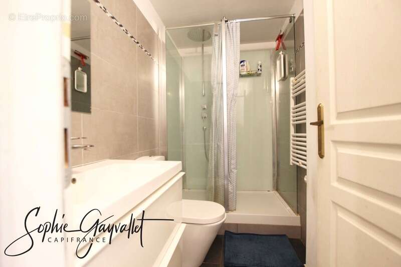 Appartement à VELAUX