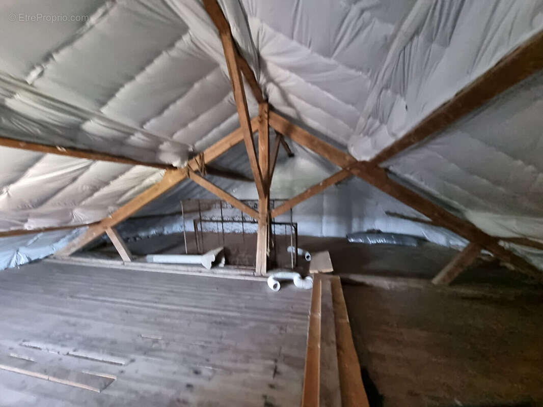 Maison à SAINT-LEGER-MAGNAZEIX