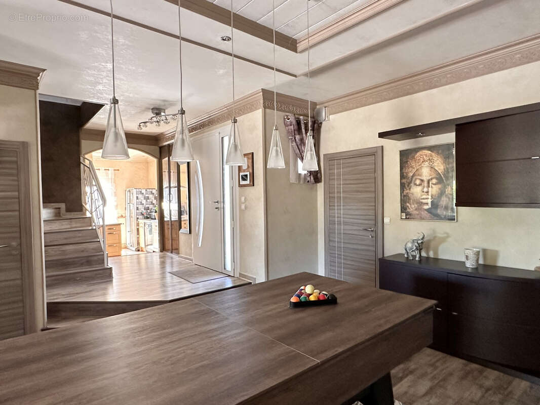 Grezieu maison familiale d'exception volumes remarquables au grand calme - photo 5