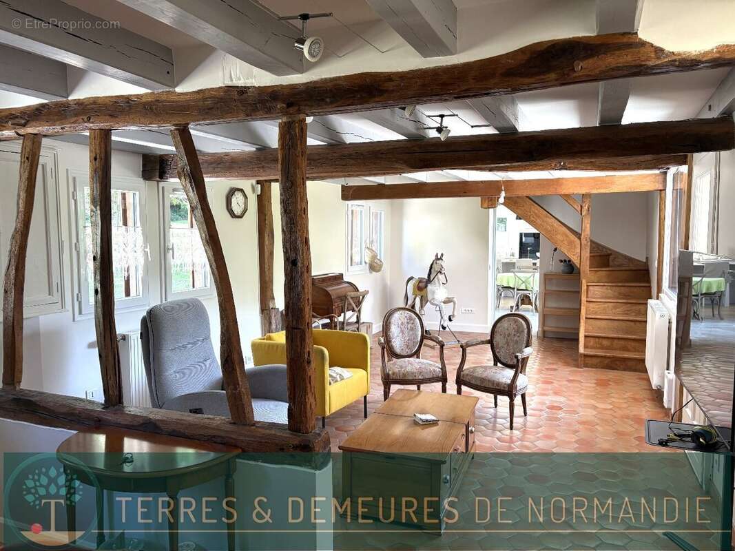 Maison à CORMEILLES