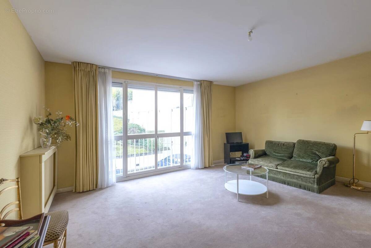 Appartement à CHAVILLE