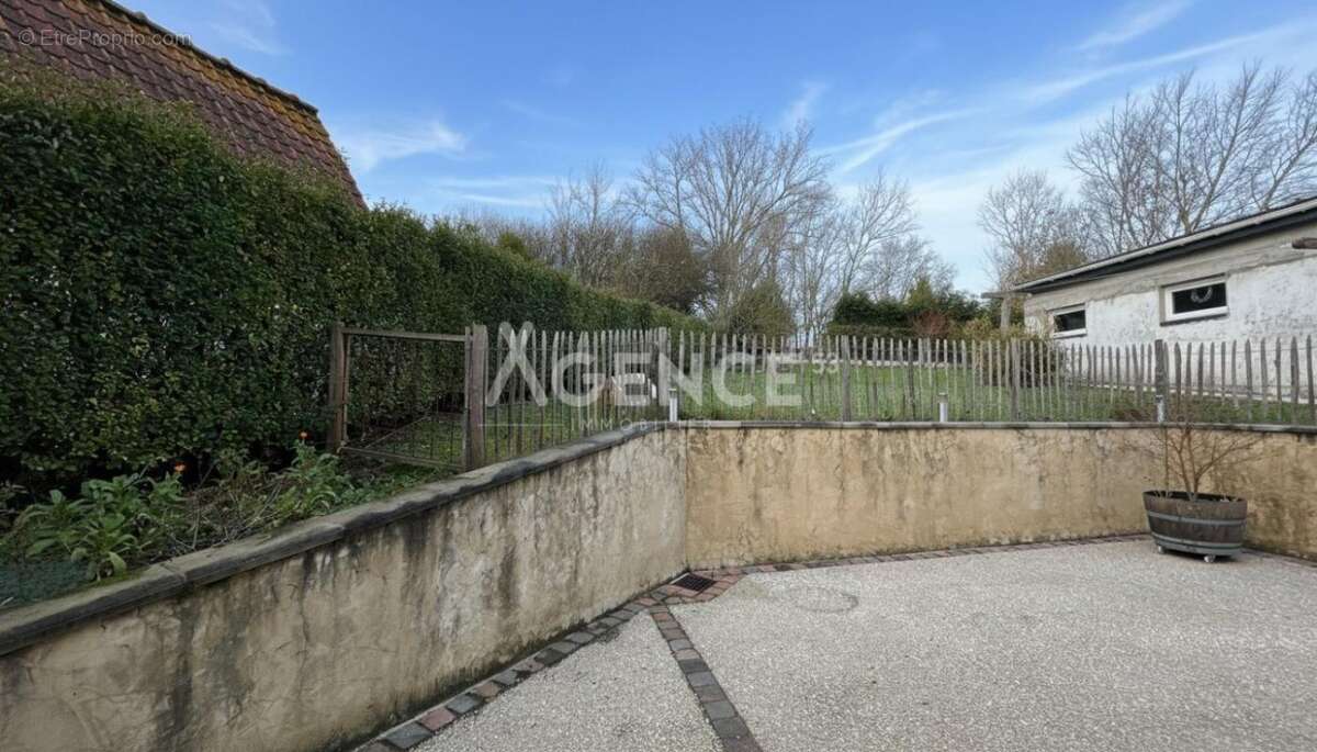 Maison à EPERLECQUES