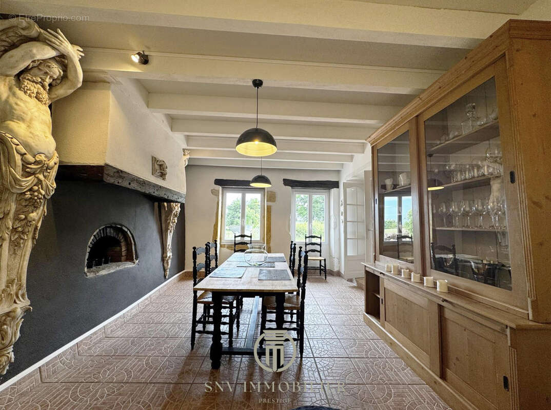 Maison à MONTAIGUET-EN-FOREZ