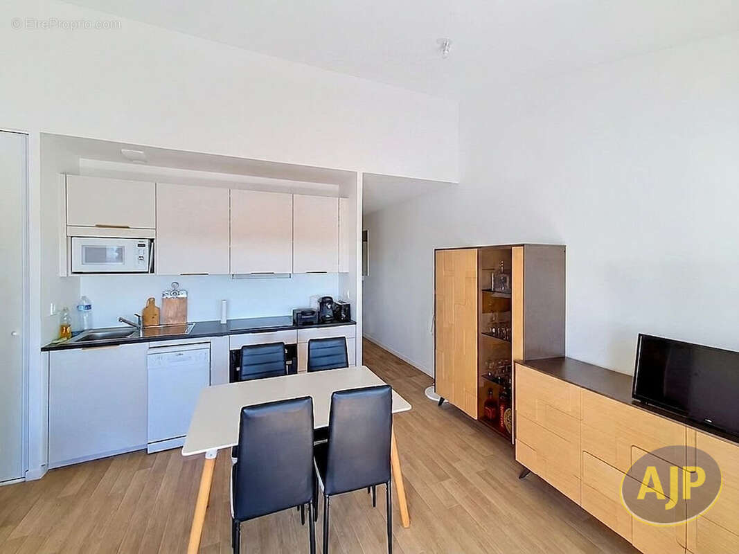 Appartement Montaigu Vendee 2 pièce(s) 41.5 m2 - photo 6