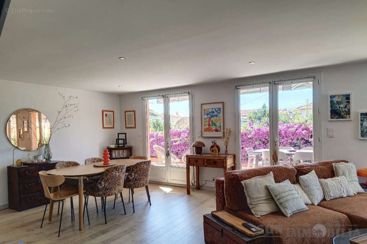 Maison 165 m² à Cagnes-Sur-Mer  - photo 5