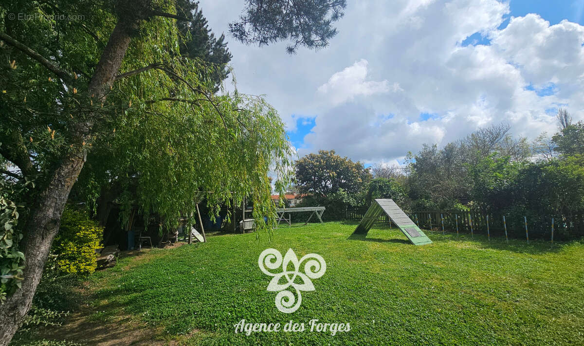 Maison à SAINT-JULIEN-DE-CONCELLES