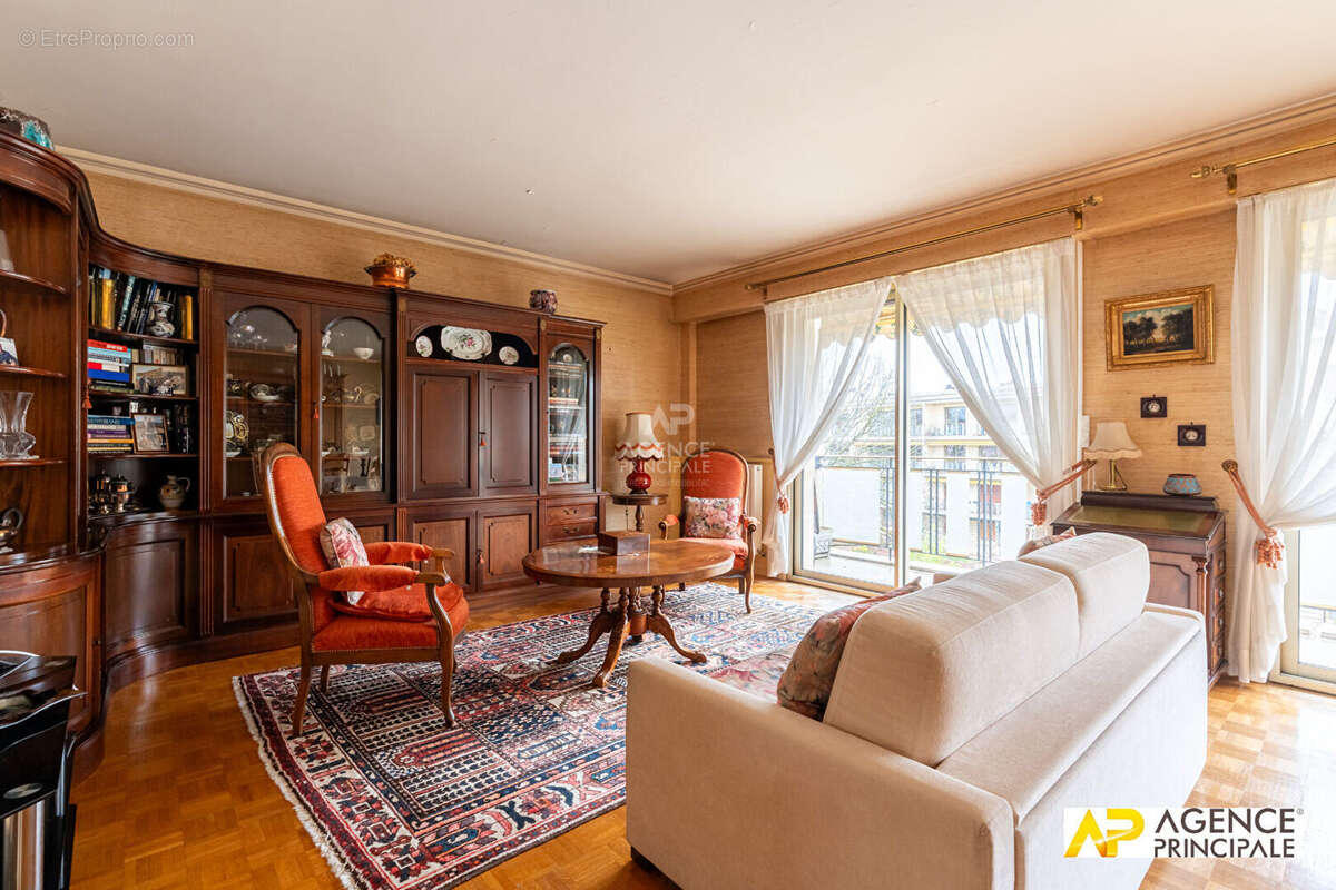 Appartement à MAISONS-LAFFITTE