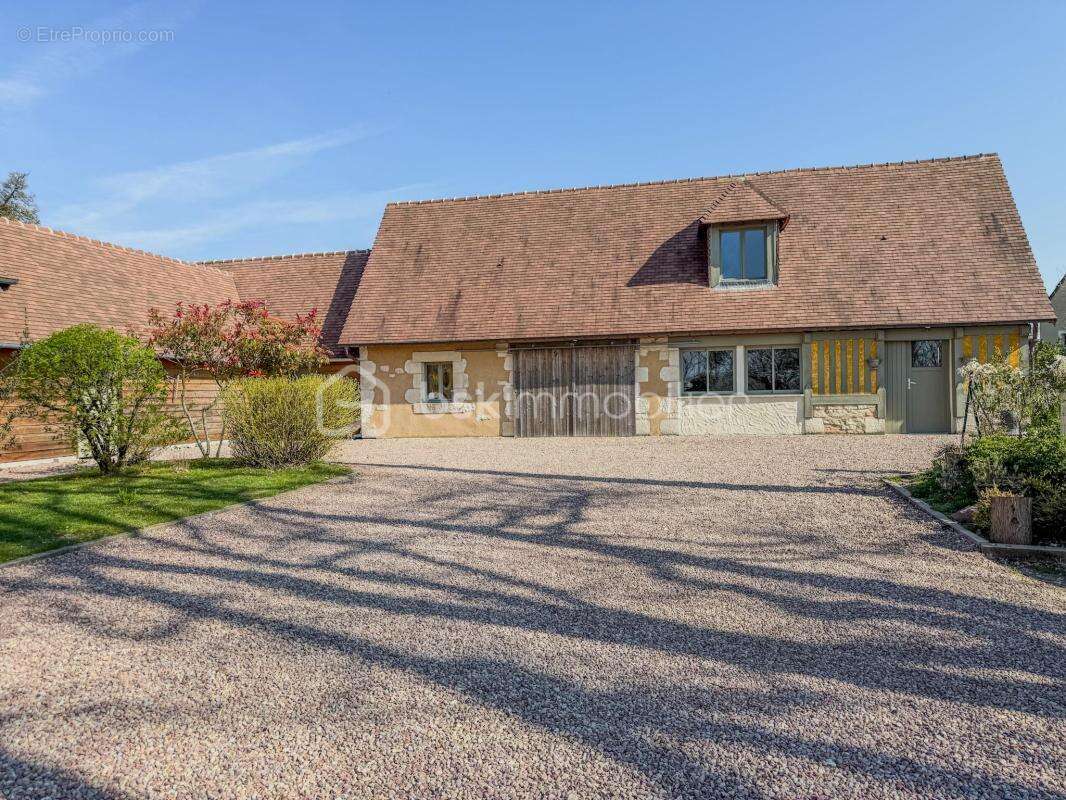 Maison à PONT-L'EVEQUE