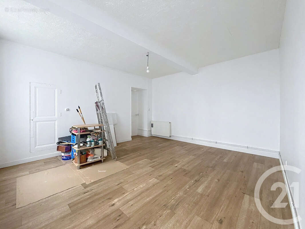 Appartement à CANNES-ECLUSE