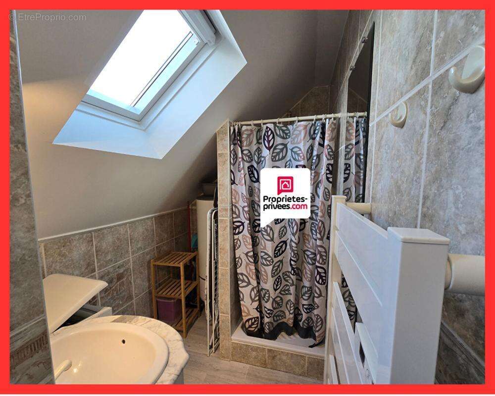 Appartement à SAULX-LES-CHARTREUX