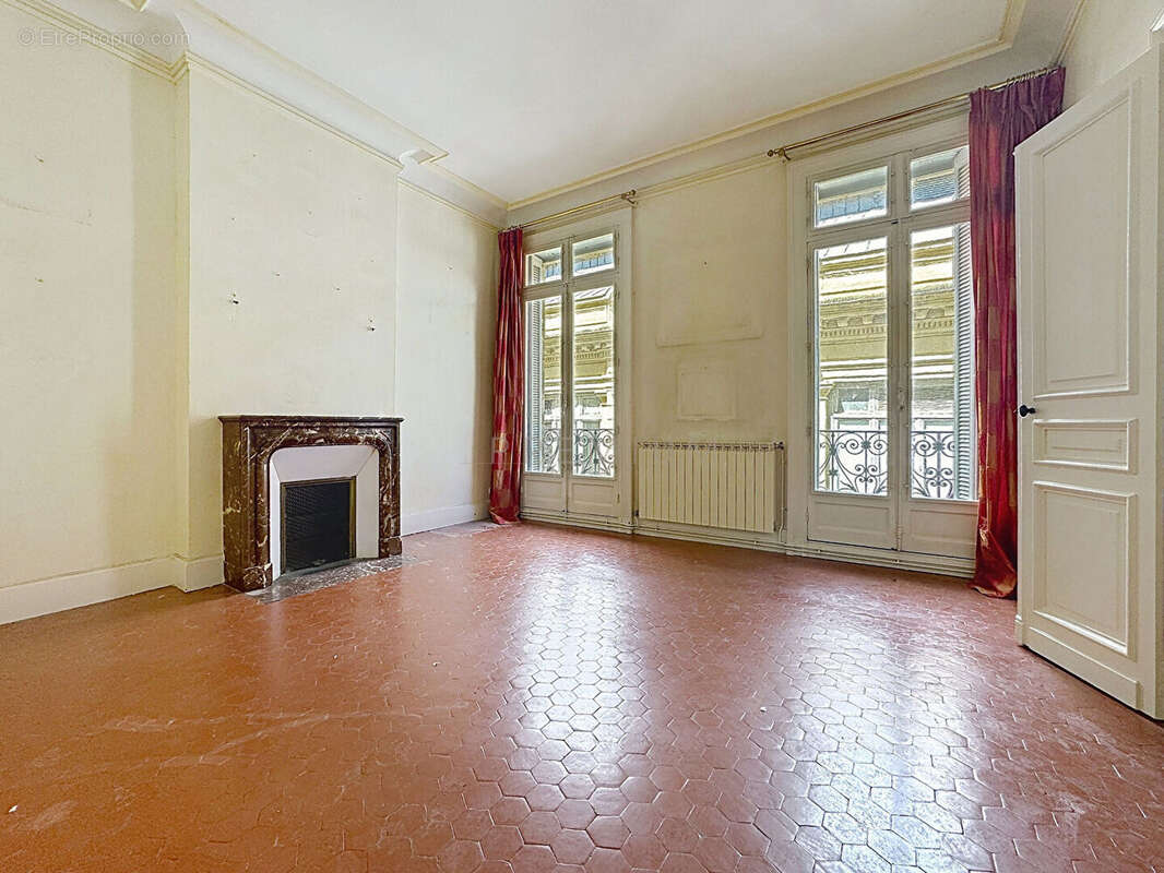 Montpellier comedie,  appartement 5 pieces avec ascenceur - photo 4